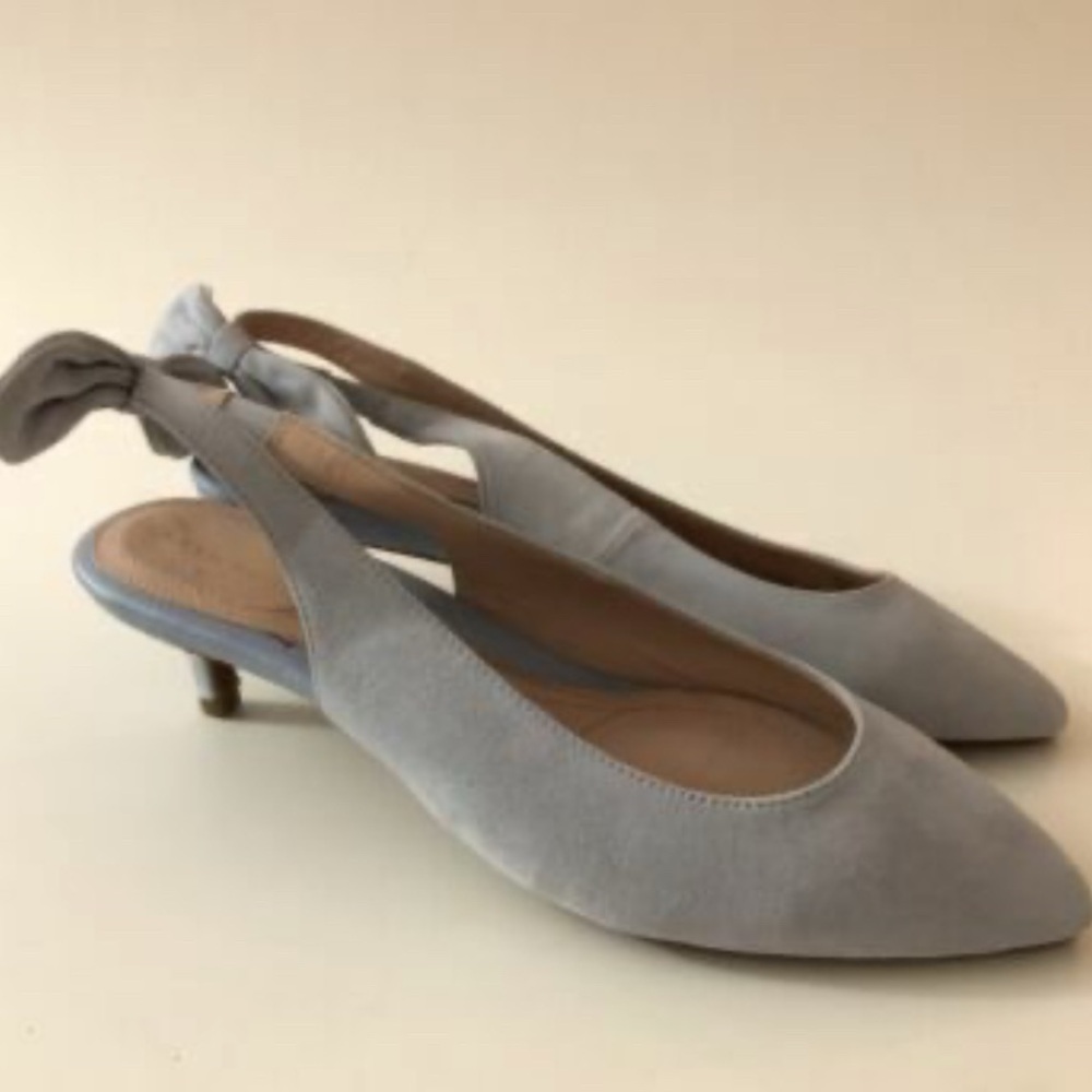 Taryn Rose Noelle bow baby blue Kitten Heels 6B never worn